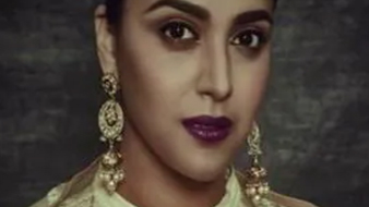 Swara Bhaskar looked ethereal in Narayan Jewellers’ earrings at Lakme Fashion Week.